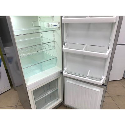 Холодильник узкий. На гарантии фото 2