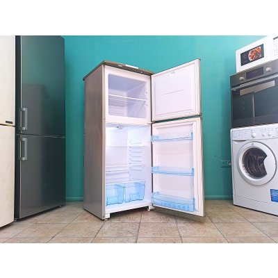 Холодильник маленький узкий. На гарантии. фото 5