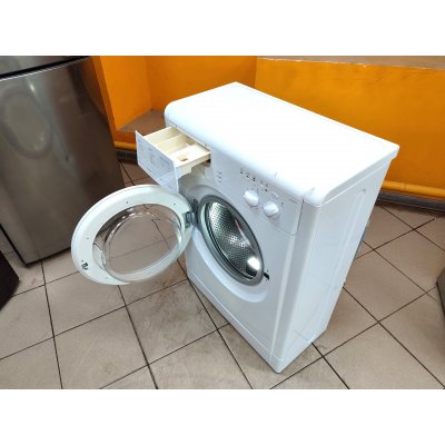 Стиральная машина Indesit. На гарантии фото 8