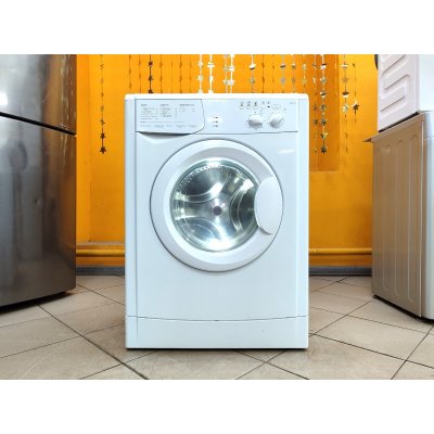 Стиральная машина Indesit. На гарантии фото 1