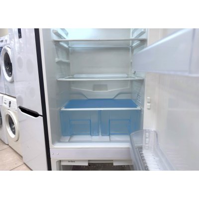 Холодильник чёрный Beko. На гарантии фото 5