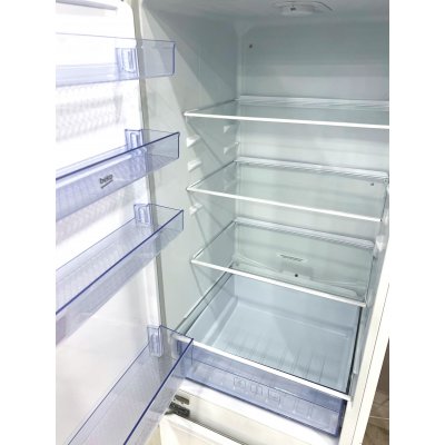 Холодильник встраиваемый. На гарантии!