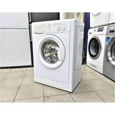 Стиральная машина Indesit. На гарантии фото 1