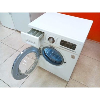 Стиральная машина Direct Drive. На гарантии