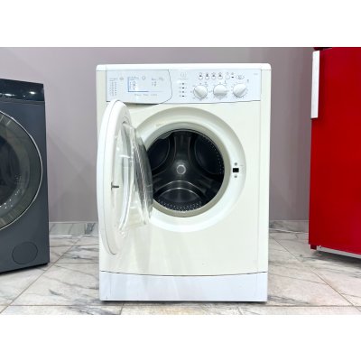 Стиральная машина Indesit. На гарантии. фото 2