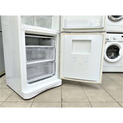 Холодильник Indesit. На гарантии фото 7