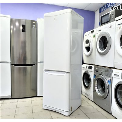 Холодильник Indesit. На гарантии фото 1