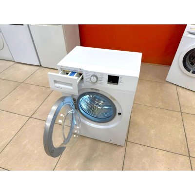 Стиральная машина. На гарантии.