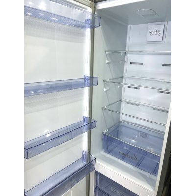 Холодильник узкий No Frost. На гарантии