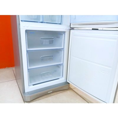 Холодильник Indesit. На гарантии фото 5
