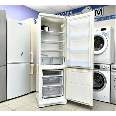 Холодильник Indesit. На гарантии