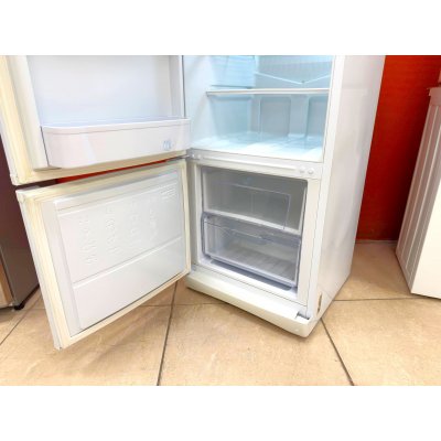 Холодильник маленький Indesit. На гарантии. фото 4