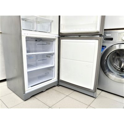 Холодильник Indesit. На гарантии фото 6