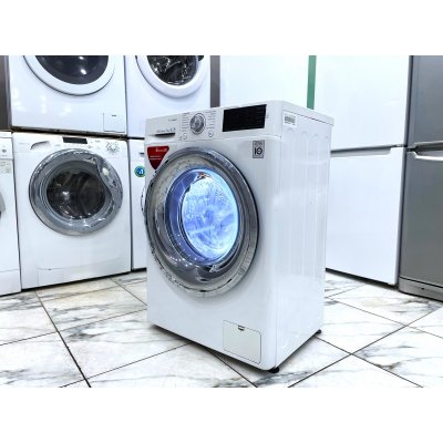 Стиральная машина Direct Drive. На гарантии