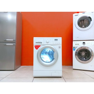 Стиральная машина Direct Drive. На гарантии