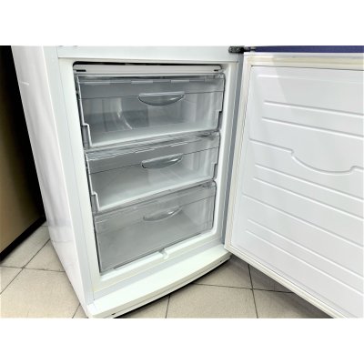 Холодильник . На гарантии