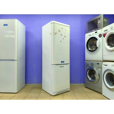 Холодильник . На гарантии