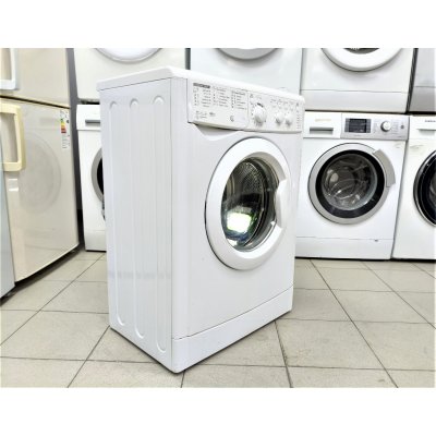 Стиральная машина Indesit. На гарантии