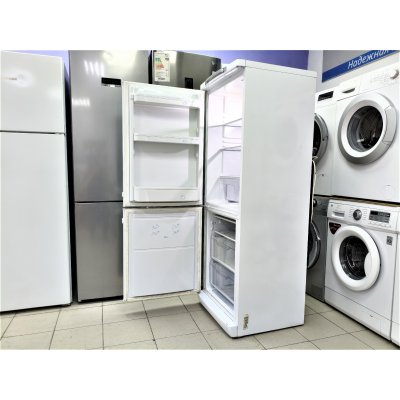Холодильник Indesit. На гарантии.