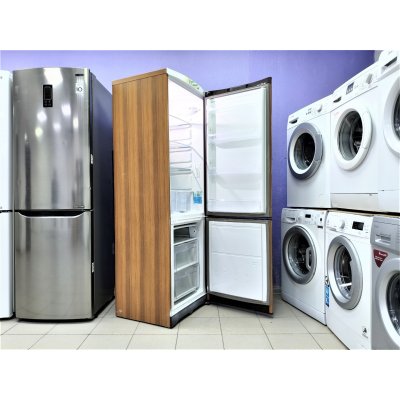 Холодильник Indesit. На гарантии!